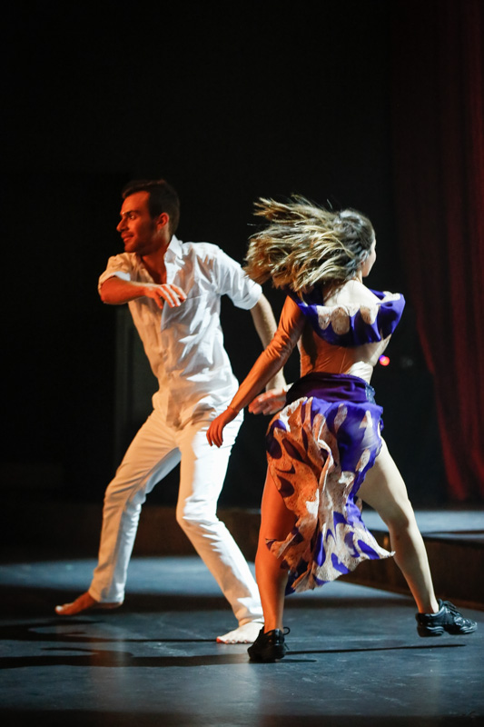Tribe Dance Hold Your Dream 